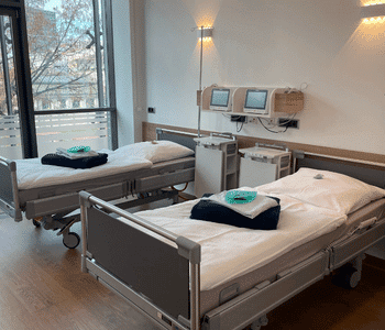Zimmer 1 med-plast Station Betten