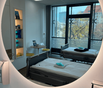 med-plast Klinik Zimmer 4 Spiegel