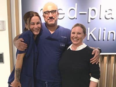 med-plast Mitarbeiter mit Patientin