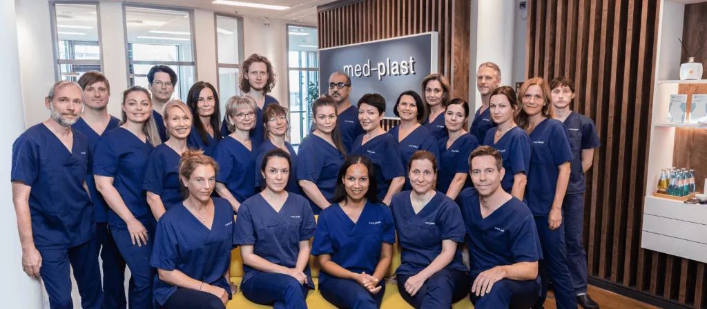 Empfang und Klinikteam von med-plast